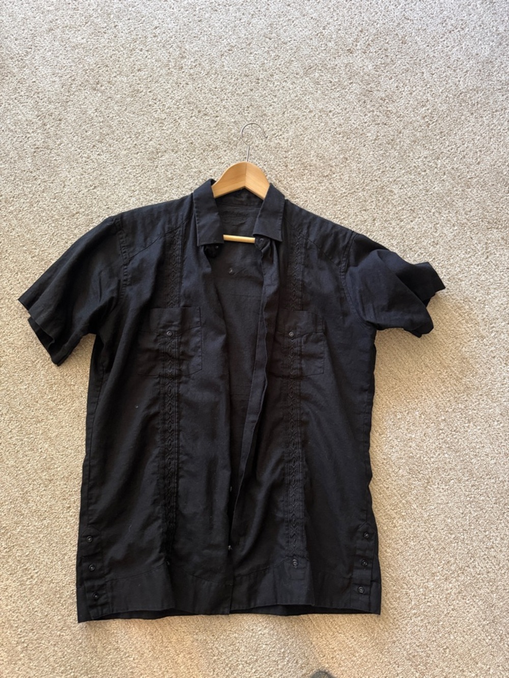 Men's Black Short-Sleeve Casual Button-Down Shirt